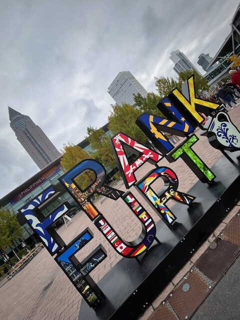 Bild mit den Buchstaben Frankfurt